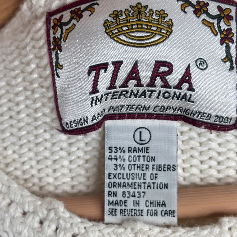 VTG 90s Tiara Christmas Sweater L Embroidered Cream Knit Granny Cottage Santa